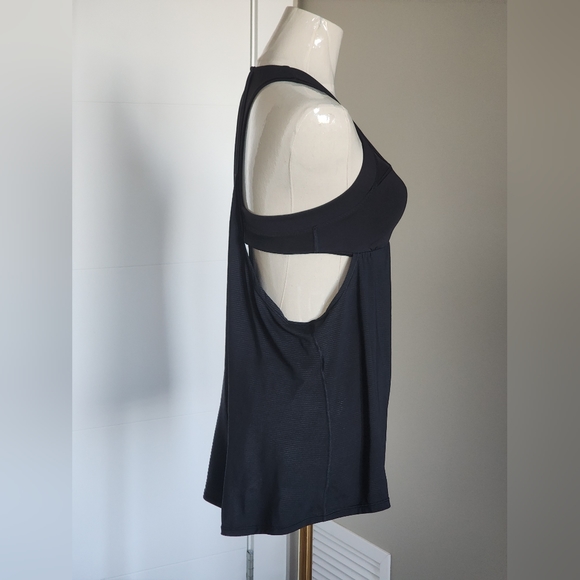 Lululemon 2-In-Run Tank in Black - Picture 10 of 13